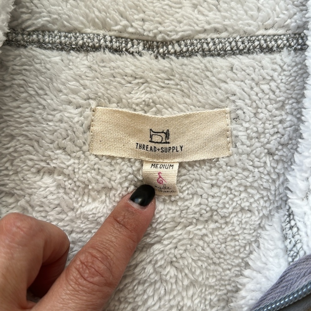 Thread & Supply Vest - Picture 2 of 6